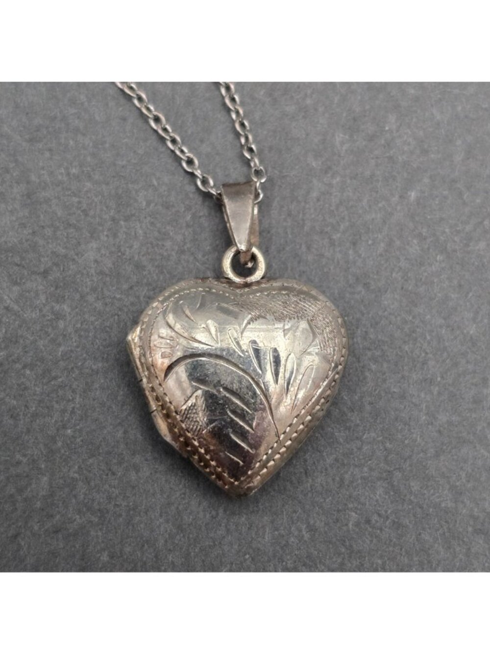 Sterling Silver Heart Locket Etched Floral Pendant Necklace 18"-20" - Picture 3 of 16